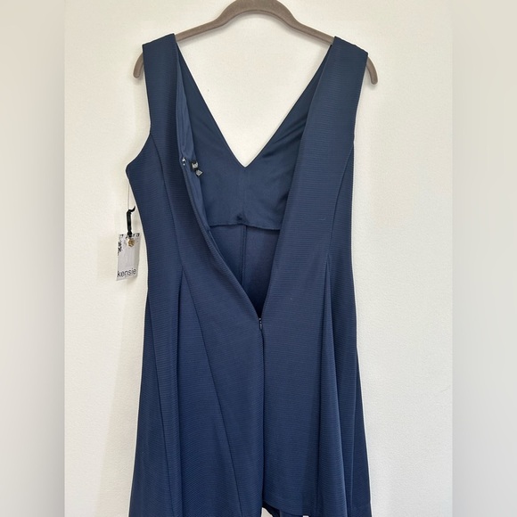 NWT KENSIE Women's Navy Ribbed Ottoman Pockets Fit & Flare Dress 6 - Picture 3 of 10